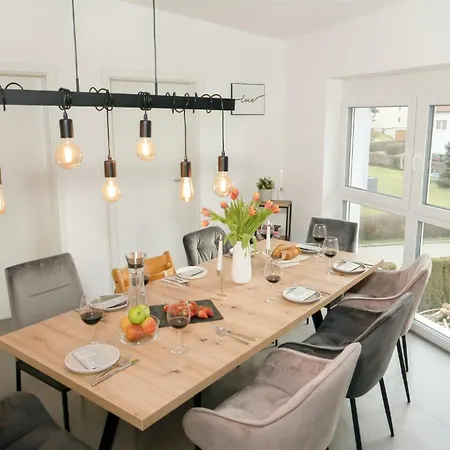 Kaiser Franz Fuer Bis Zu 6 - Zentral, Arbeitsplatz, Waschmaschine, Apartment *