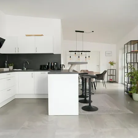 Apartman Kaiser Franz Fuer Bis Zu 6 - Zentral, Arbeitsplatz, Waschmaschine, Smart Tvs *